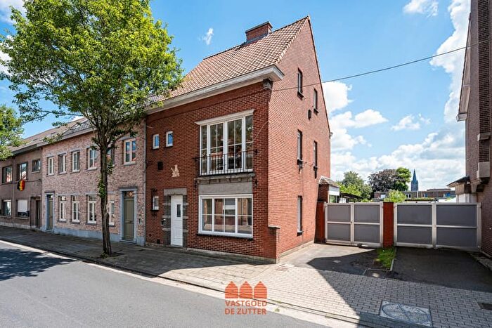 14-kamerhuis te koop in Eeklo