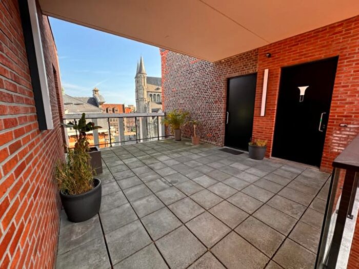 13-kamerappartement te huur in Gent