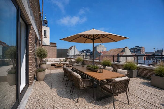 7-kamerappartement te koop in Oostende