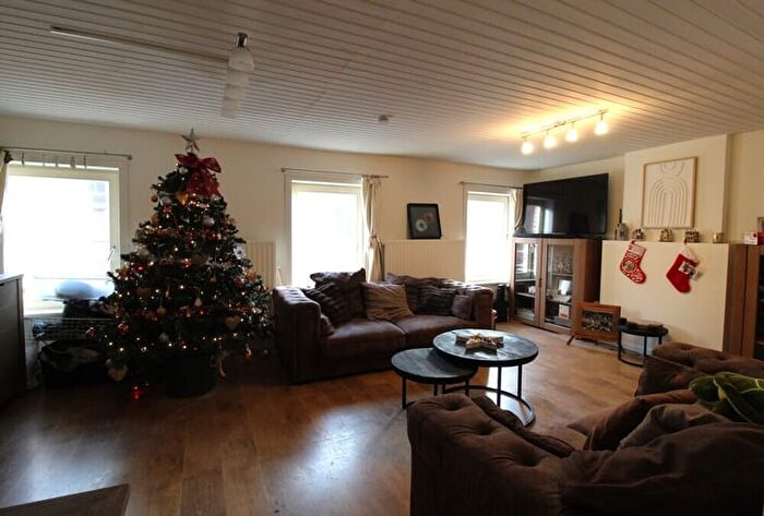Huizen Koop Huur - 2