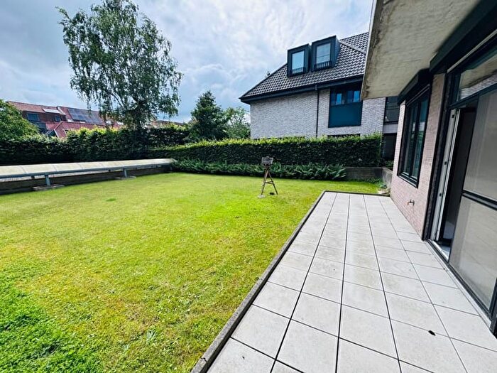 6-kamerappartement te koop in Sint-Kruis
