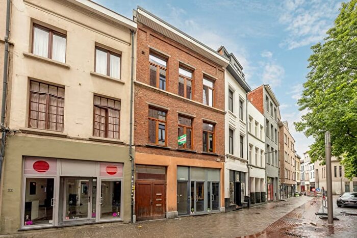 11-kamerhuis te koop in Antwerpen (2000)