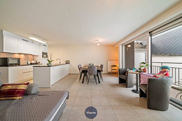 9-kamerappartement te koop in Oostende
