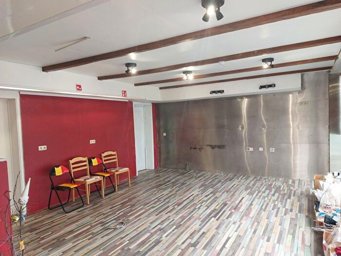 9-kamerhuis te koop in Frameries