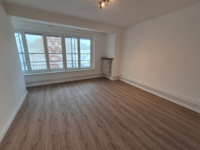 6-kamerappartement te huur in Charleroi