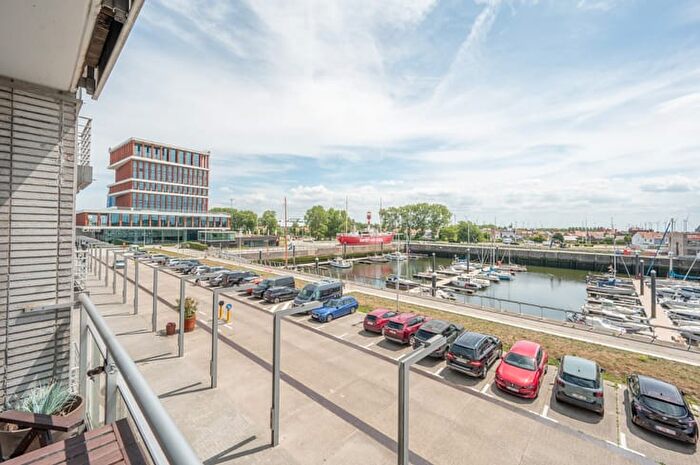 7-kamerappartement te koop in Zeebrugge
