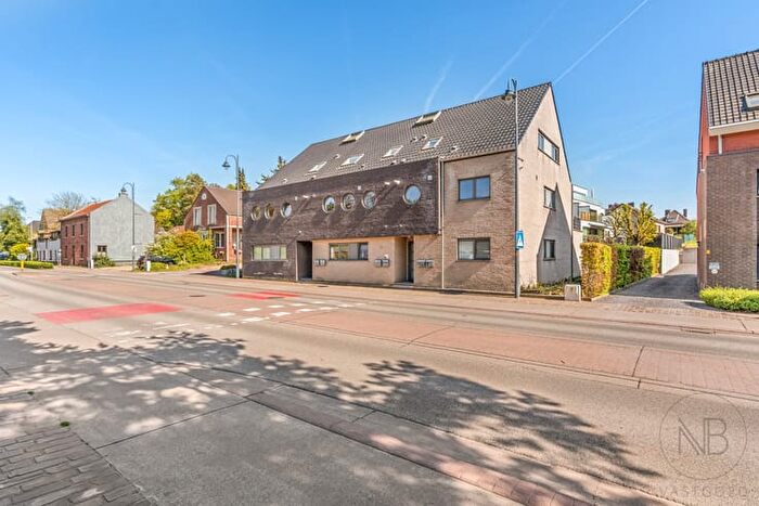 9-kamerappartement te koop in Zutendaal