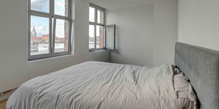 Huizen Koop Huur - 2