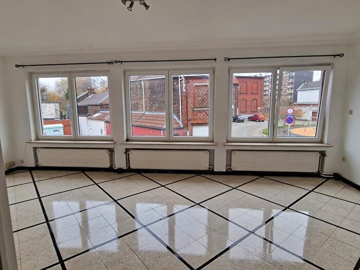 6-kamerappartement te huur in Charleroi