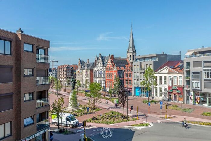 12-kamerappartement te koop in Sint-Niklaas