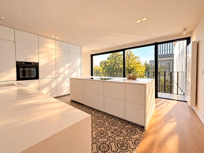 6-kamerappartement te koop in Sint-Genesius-Rode
