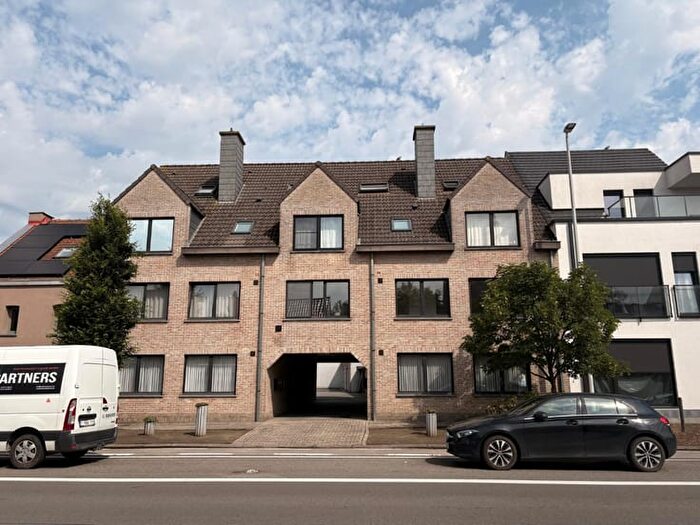 8-kamerappartement te huur in Baasrode