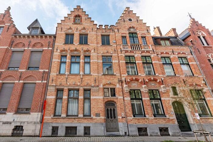 6-kamerhuis te koop in Brugge