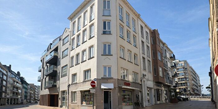 6-kamerappartement te koop in Heist-aan-Zee