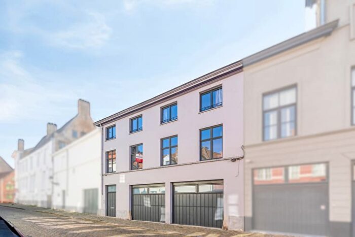 3-kamerhuis te koop in Brugge