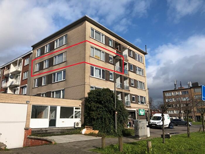 10-kamerappartement te koop in Wilrijk