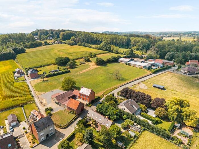 11-kamerhuis te koop in Pajottegem