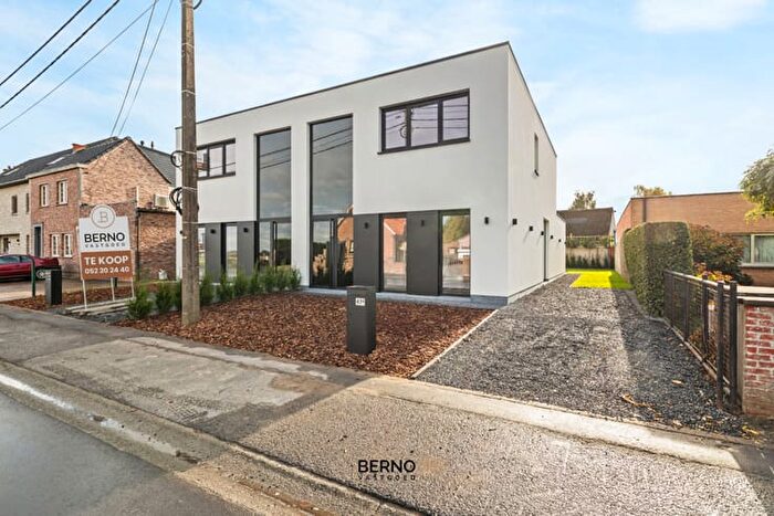 11-kamerhuis te koop in Berlare