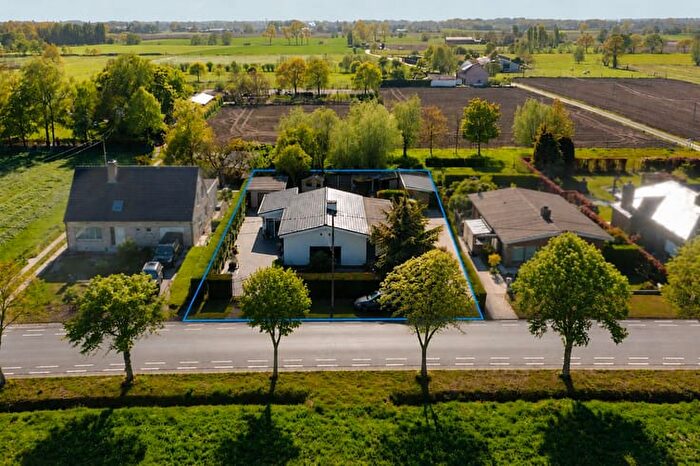 16-kamerhuis te koop in Ichtegem