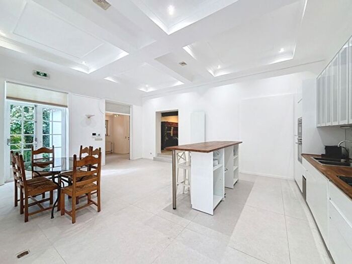 6-kamerappartement te huur in Rhode-Saint-Genèse