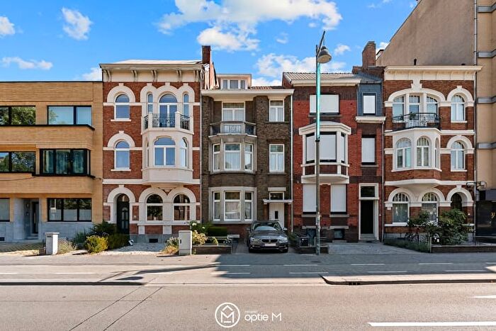 18-kamerhuis te koop in Hasselt
