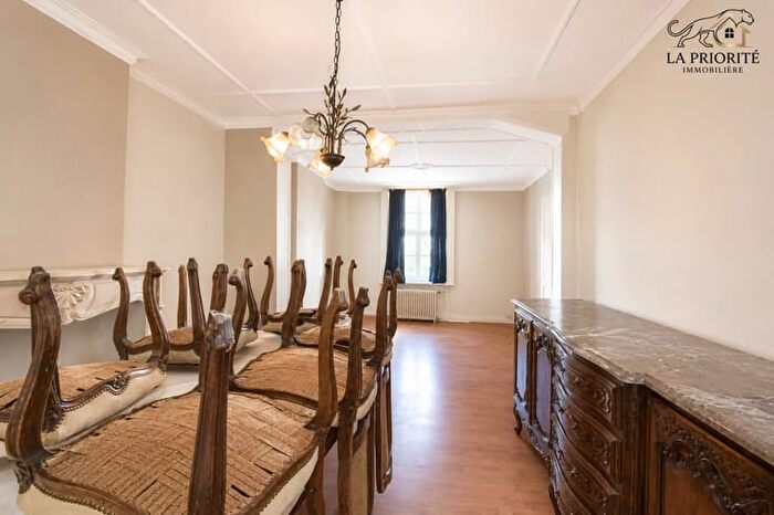 9-kamerhuis te koop in Charleroi