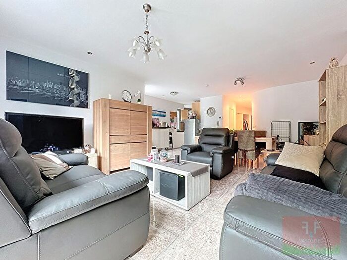 11-kamerappartement te koop in Wichelen