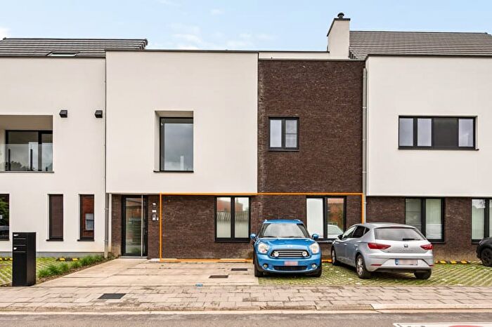 12-kamerappartement te koop in Baal