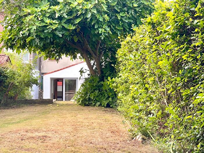 8-kamerhuis te koop in Rhode-Saint-Genèse