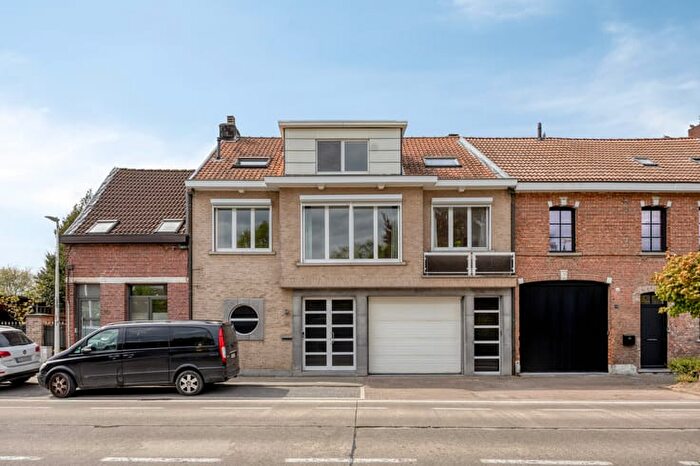 18-kamerhuis te koop in Bazel
