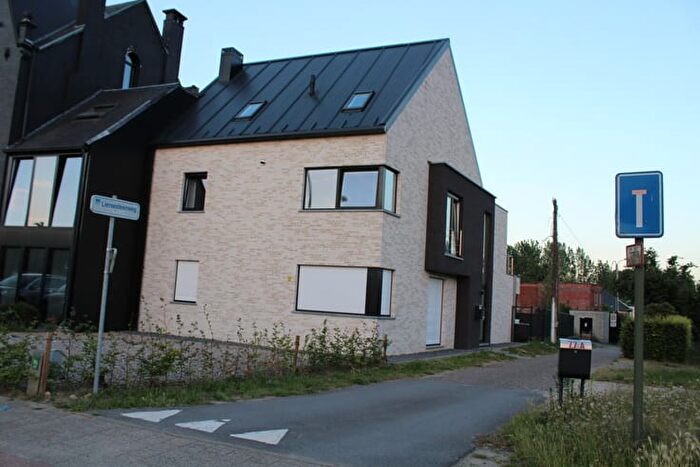 6-kamerappartement te koop in Emblem