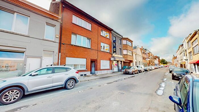 7-kamerhuis te koop in La Louvière