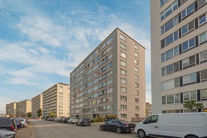 10-kamerappartement te koop in Deurne (2100)