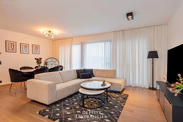 10-kamerappartement te huur in Wilrijk