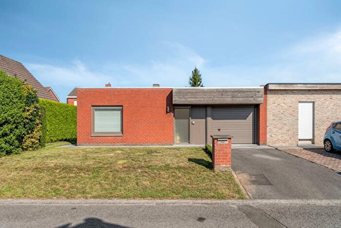 10-kamerhuis te koop in Staden