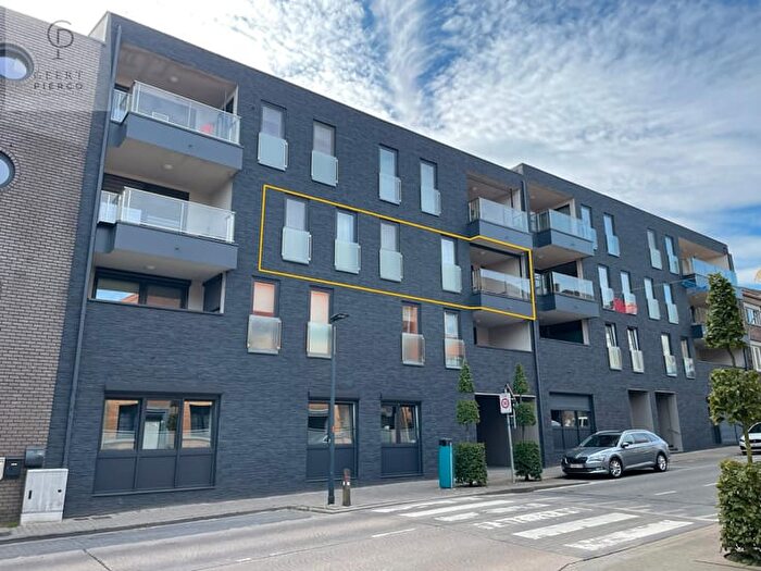 12-kamerappartement te koop in Landen