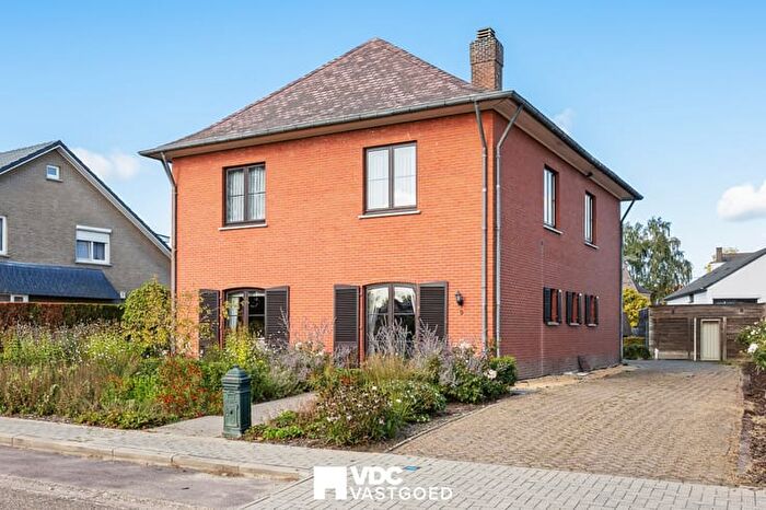 16-kamerhuis te koop in Tongeren-Borgloon