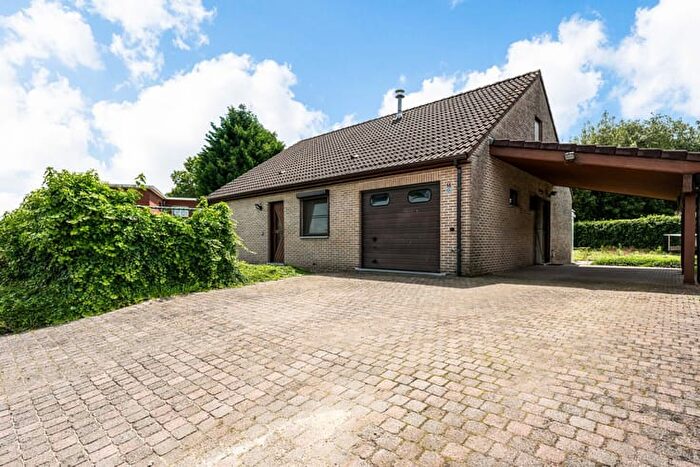 13-kamerhuis te koop in Oelegem