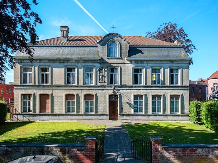 18-kamerhuis te koop in Izegem
