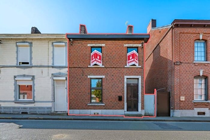 9-kamerhuis te koop in Forchies-la-marche