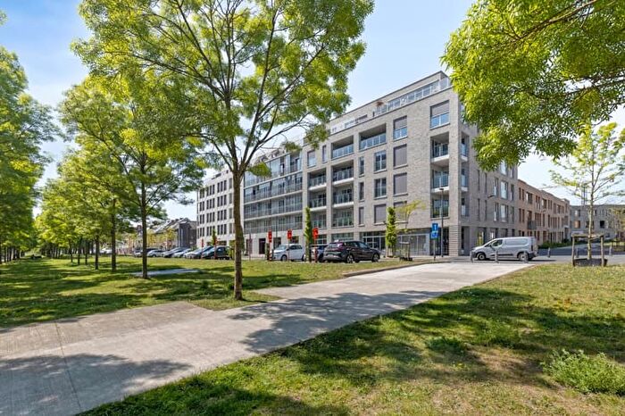 11-kamerappartement te koop in Gent