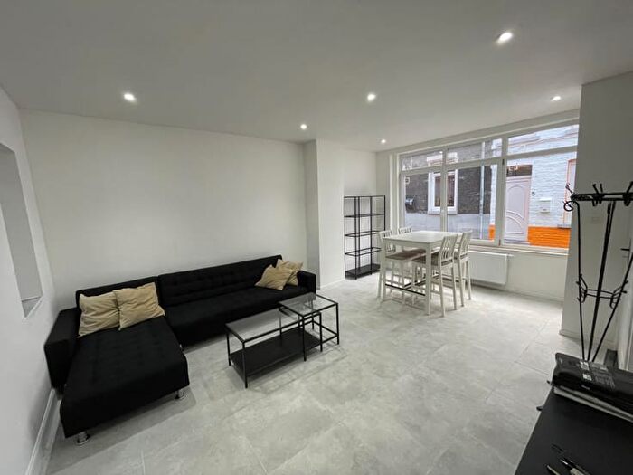 9-kamerhuis te huur in Enghien