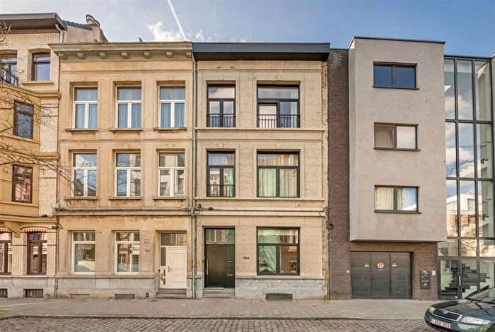 1-kamerappartement te koop in BORGERHOUT