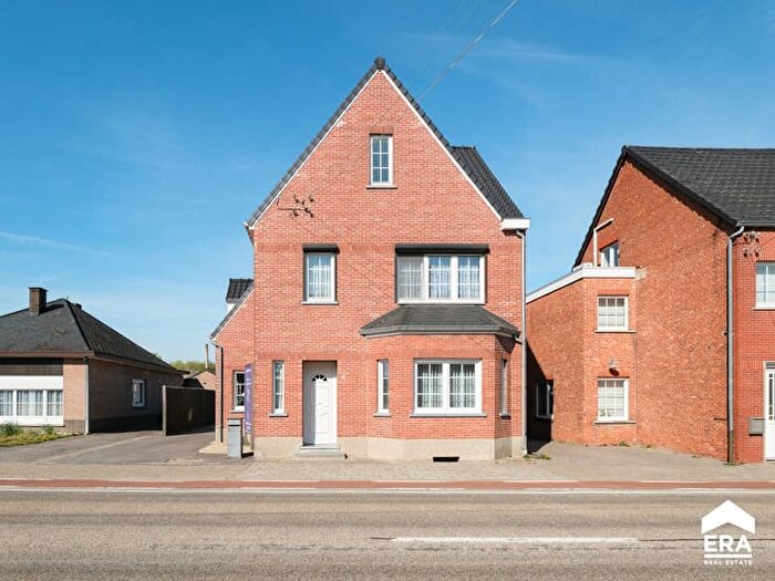3-kamerhuis te koop in Nieuwerkerken