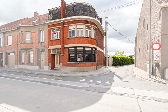 15-kamerhuis te koop in Vichte