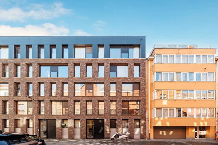 6-kamerappartement te koop in Antwerpen (2000)