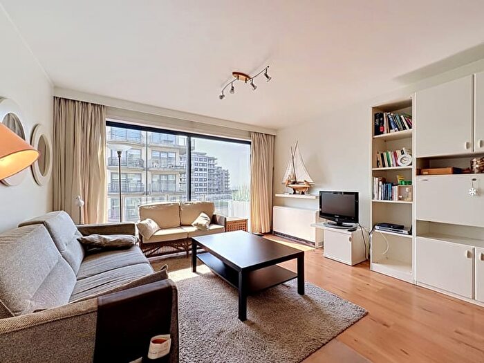 8-kamerappartement te koop in De Panne