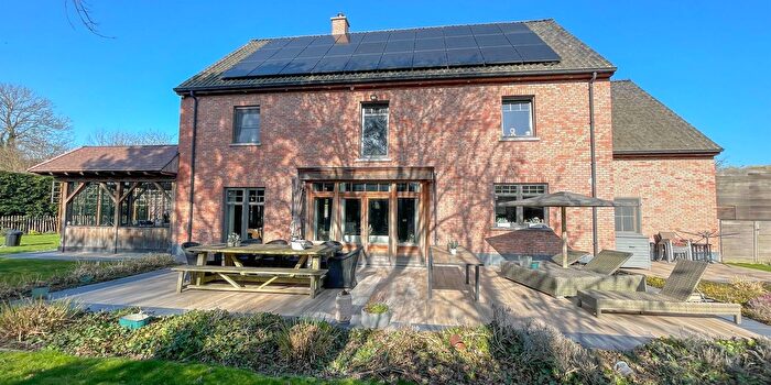 6-kamerhuis te koop in Escanaffles