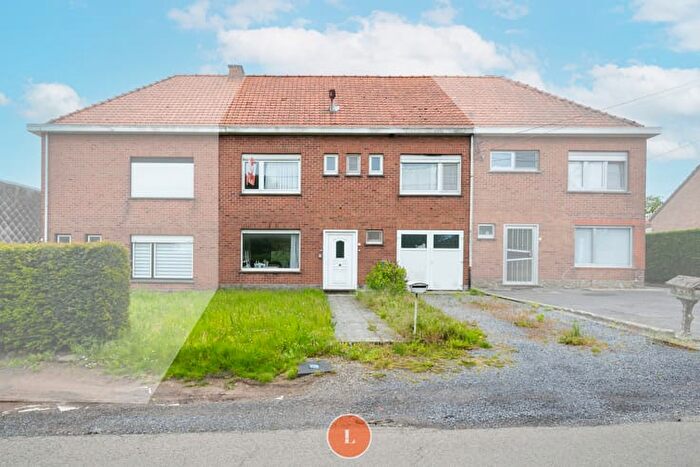 11-kamerhuis te koop in Rollegem