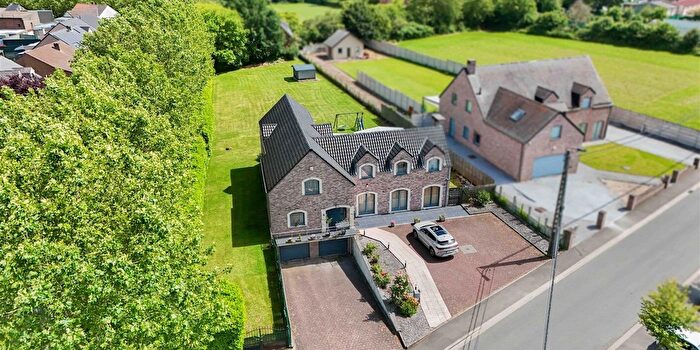 4-kamerhuis te koop in Monceau-sur-Sambre